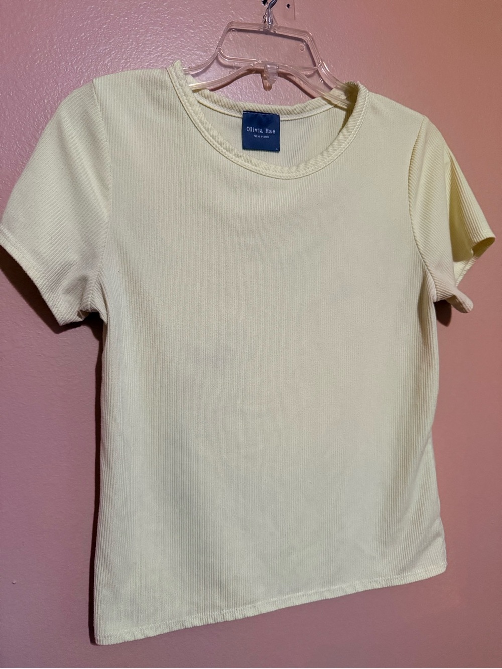 Olivia Rae Short Sleeve Ribbed Tee in Pale Yellow